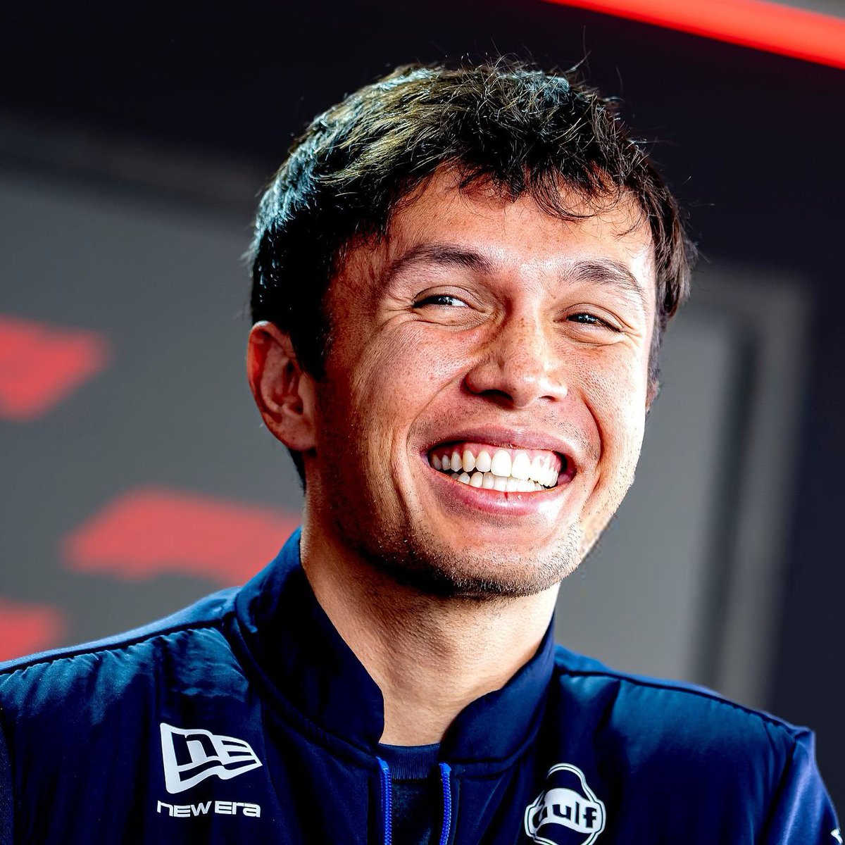 ASTON MARTIN, ALEX ALBON ILE ILGILENIYOR!